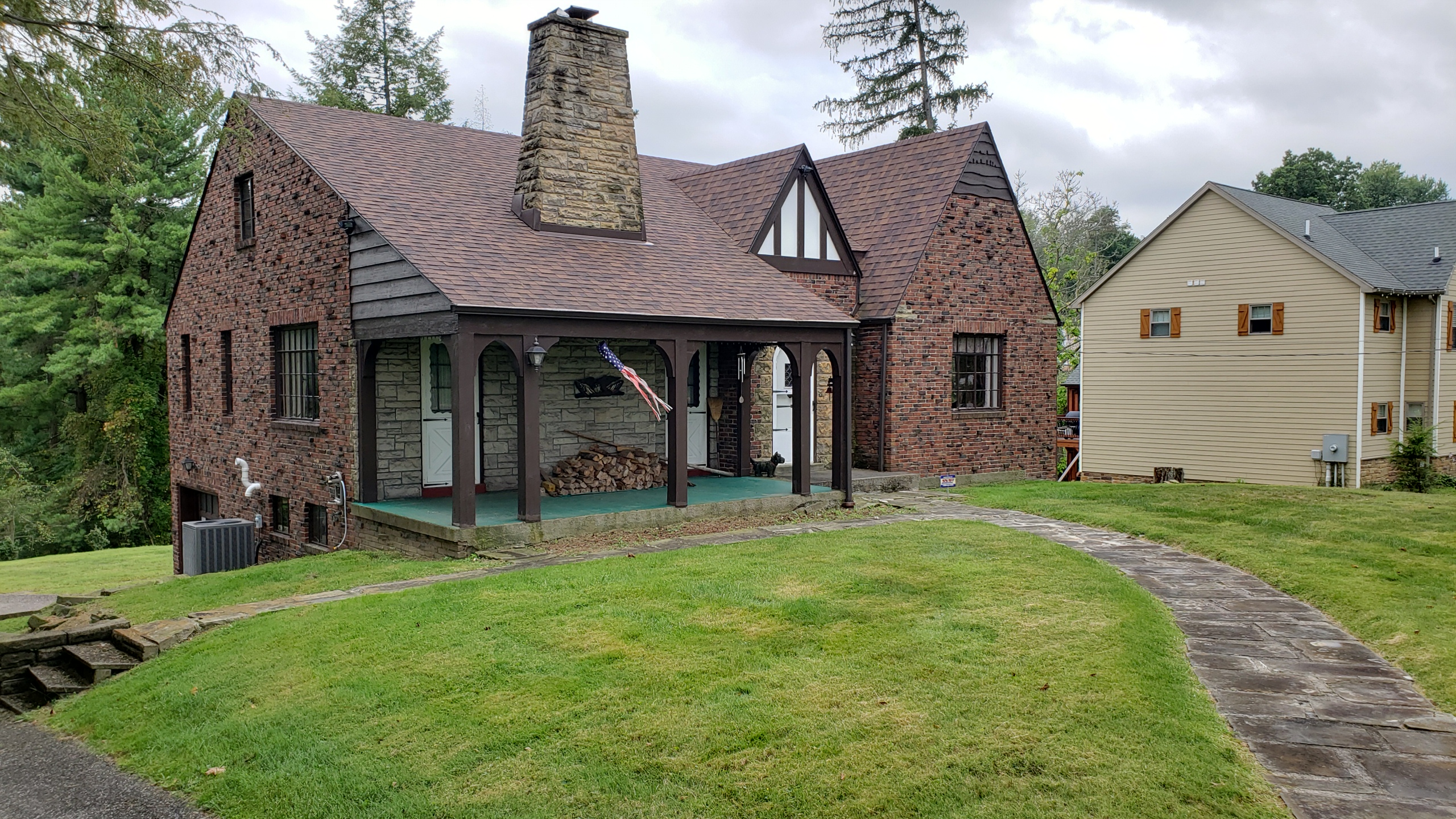 2874 Beaver Grade Road Moon Township, PA 15108 3 beds, Single Family