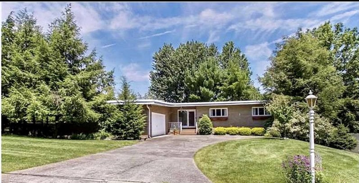 122 Belmont Cir  