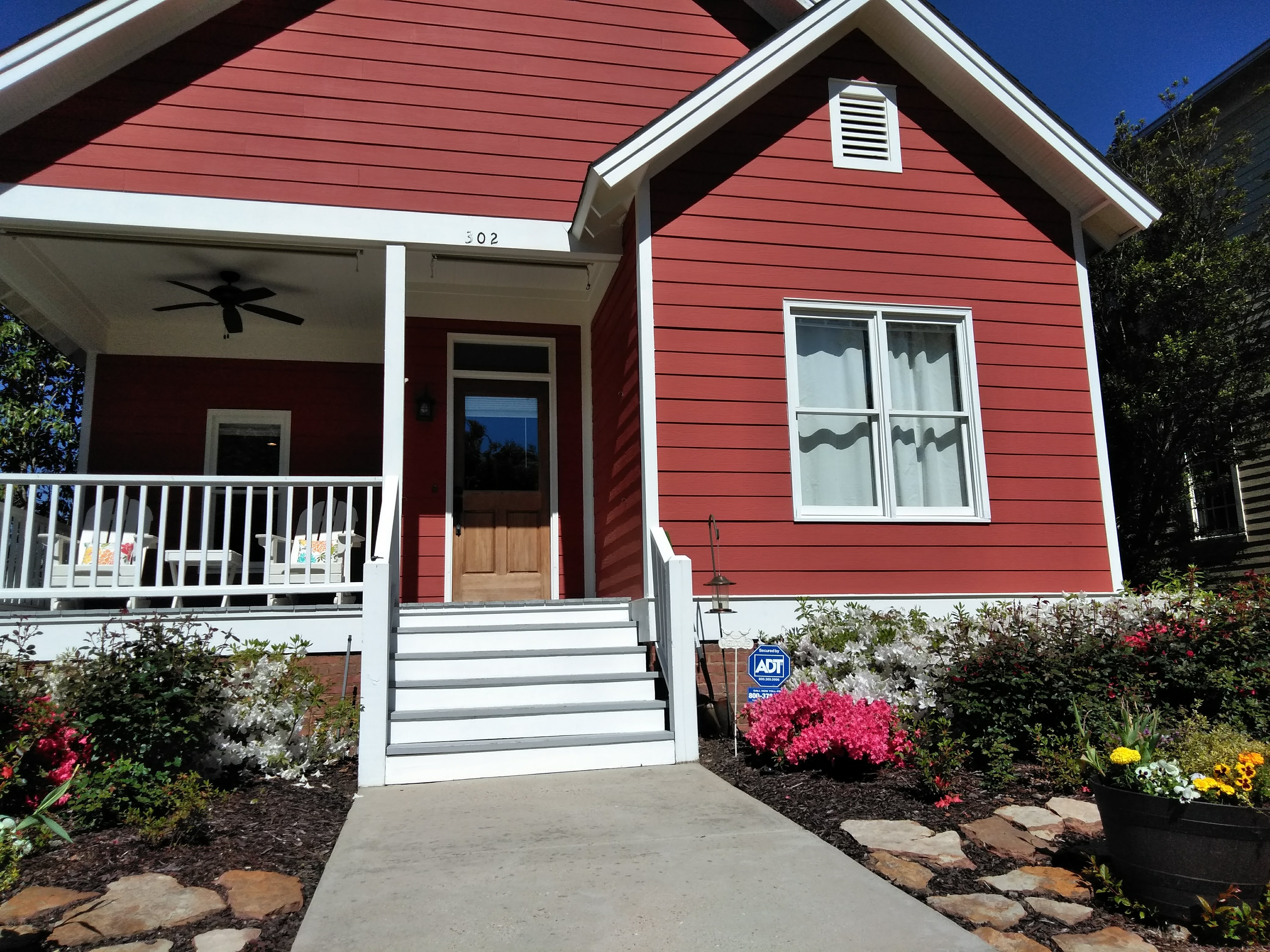 302 Canvas Dr  